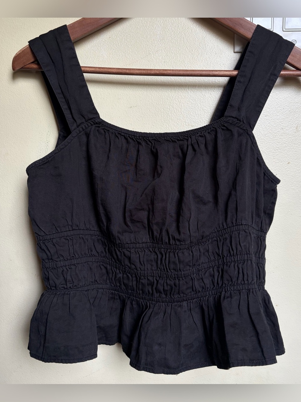 Avec Les Filles Black Ruched Ruffle Hem Top Size M Cotton Summer Neutral Picnic